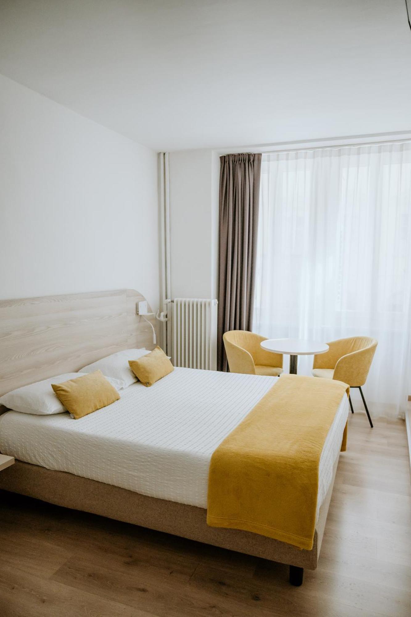 Hotel Venezia Тренто Екстер'єр фото